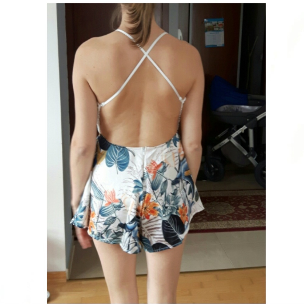 RESTOCK! Lace Boho Floral Tropical Backless Romper - Picture 4 of 8